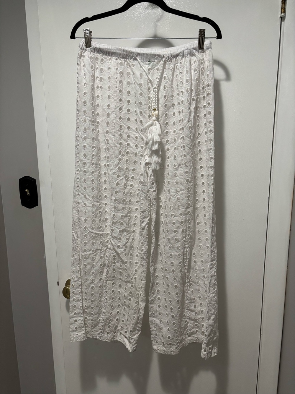 True Destinations White Eyelet Swim Coverup Pants with Tassel Drawstring Large